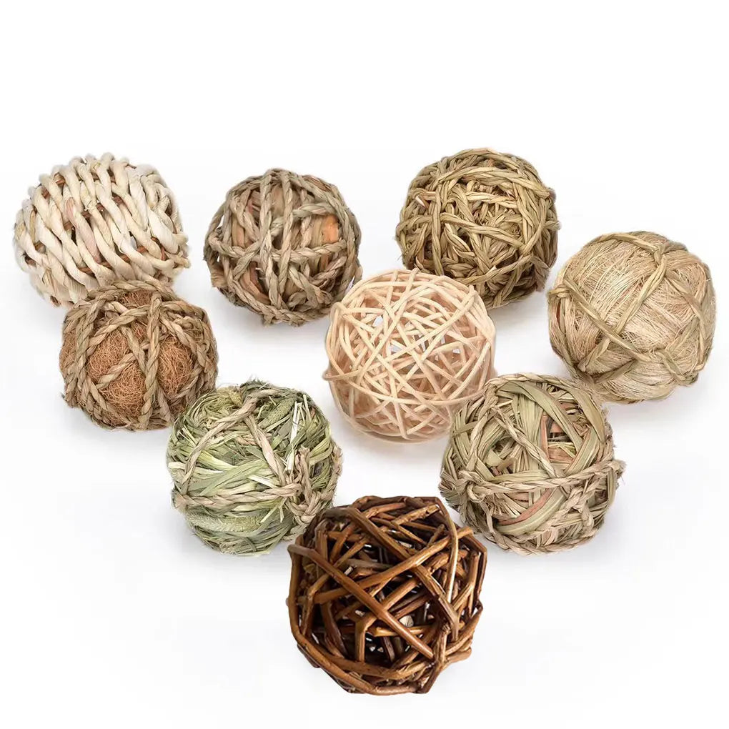 9pcs/set Guinea Pig Toy Natural Willow Branch Ball For Chewing And Entertainment Grind Teeth brown