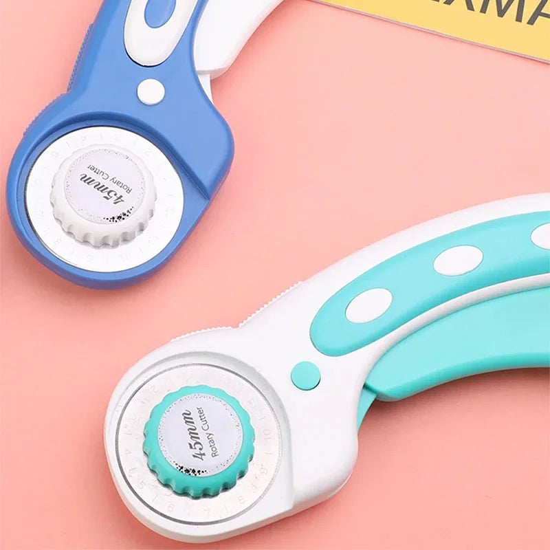 45mm Rotary Cutter with 5 Replacement Blades for Quilting and Sewing Fabric Cutting Tool Set