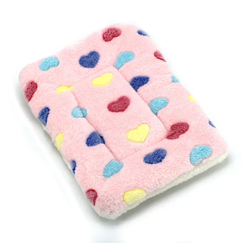 Thickened Pet Soft Fleece Pad Pet Blanket Bed Mat for Puppy Dog Cat Sofa Cushion Keep Warm Sleeping Cover Cushion Home Rug Kot