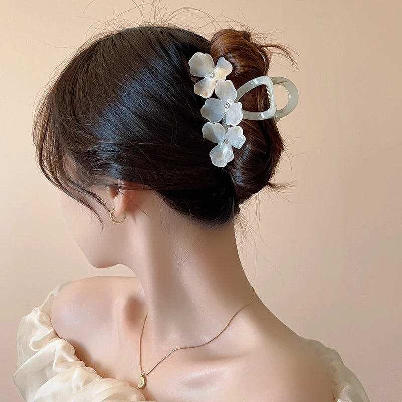 New Fashion Flower Hair Clip Women Elegant Non-slip Ponytail Clip Simple Versatile Bow Shark Clip Headdress Hair Accessories