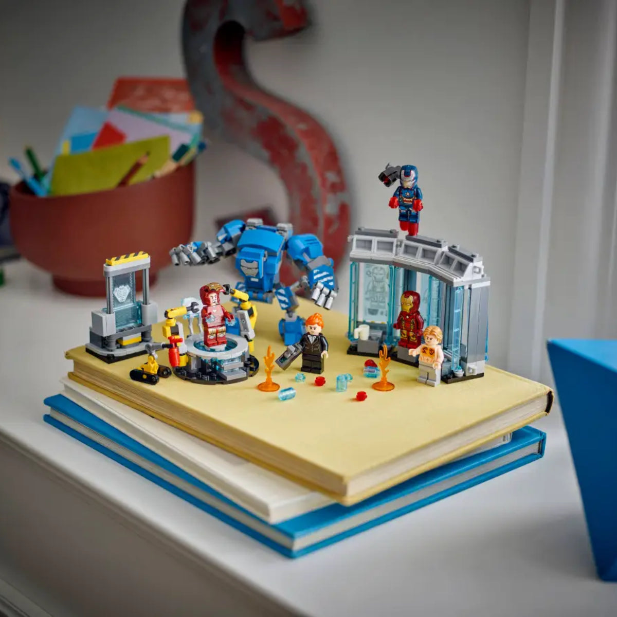 LEGO Marvel Iron Man's Laboratory: Hall of Armor Building Toy Set (384-Pieces)