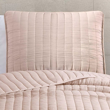 Riverbrook Home 3-Piece Moonstone Quilt Bedding Set - Pink