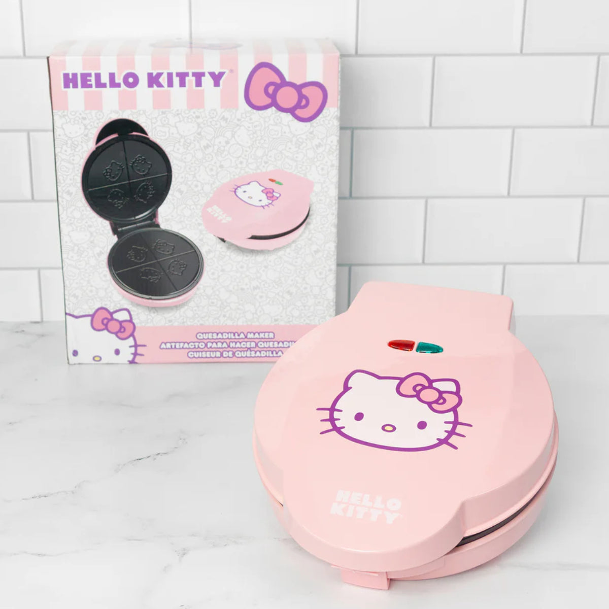 Uncanny Brands QU1KITHK1 Hello Kitty Quesadilla Maker - Pink