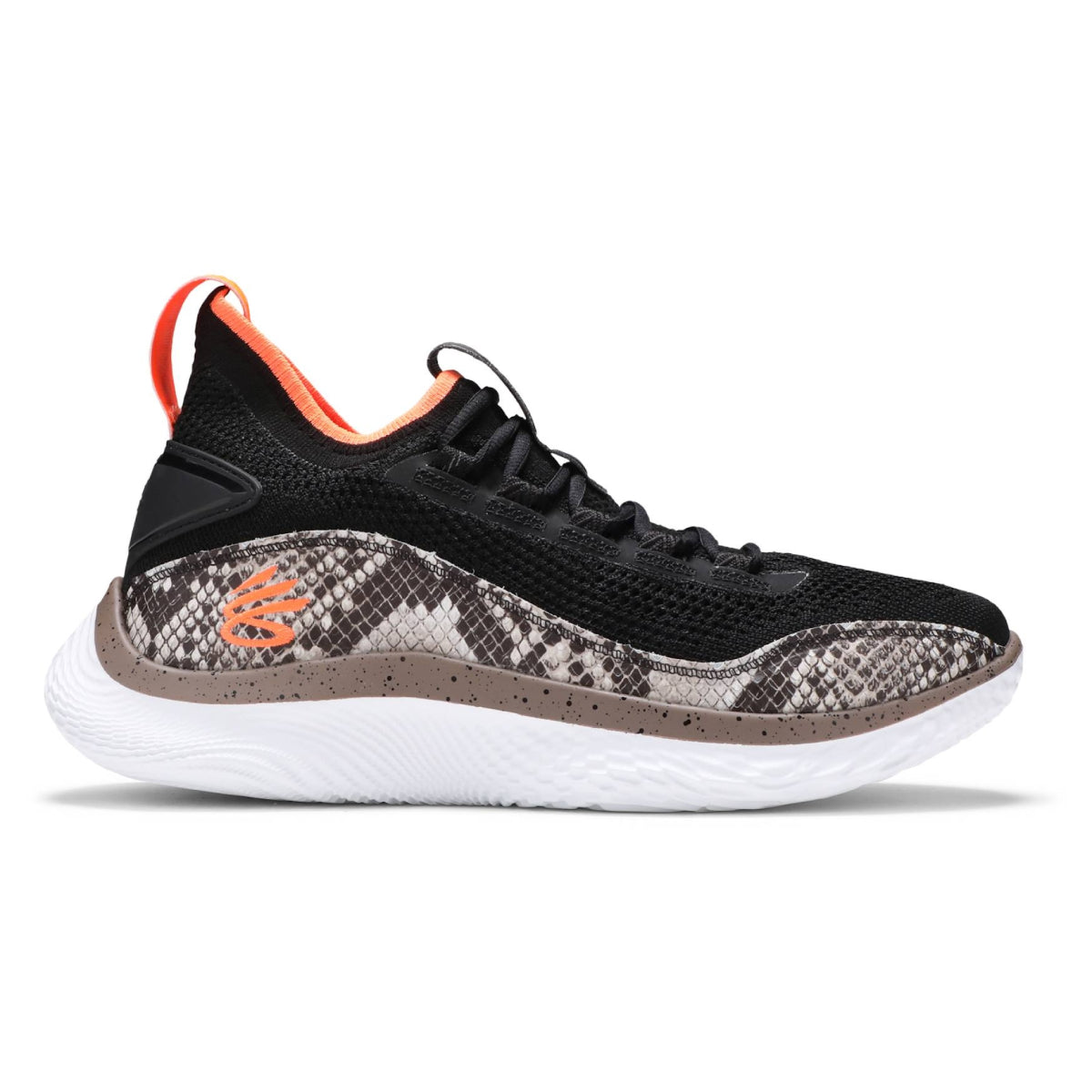 UNDER ARMOUR Unisex Curry Flow 8 GS Strike & Flow Basketball Sneakers (Size 4) - Black/ White