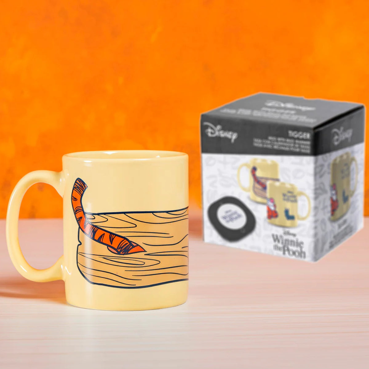 Uncanny Brands MW1DIWTI1 Disney Tigger Mug Warmer Set