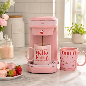Uncanny Brands CM3KITHK1 Hello Kitty Single Cup Coffee Maker Gift Set with 2 Mugs - Peach