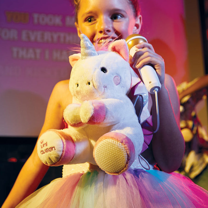 Mochila de peluche con karaoke y micrófono Sing-Along Crew de The Singing Machine - Uniqueen